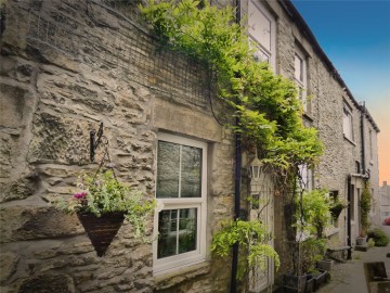 image of Market Place, Middleham