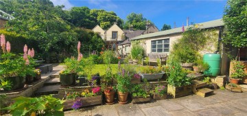 image of Harmby Road, Leyburn