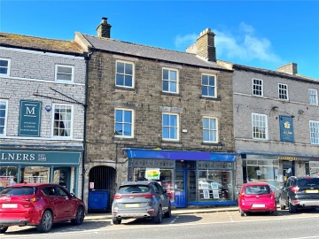 image of Market Place, Leyburn